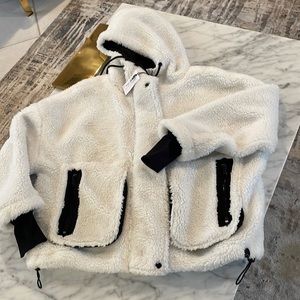 Brand new Varley fuzzy jacket